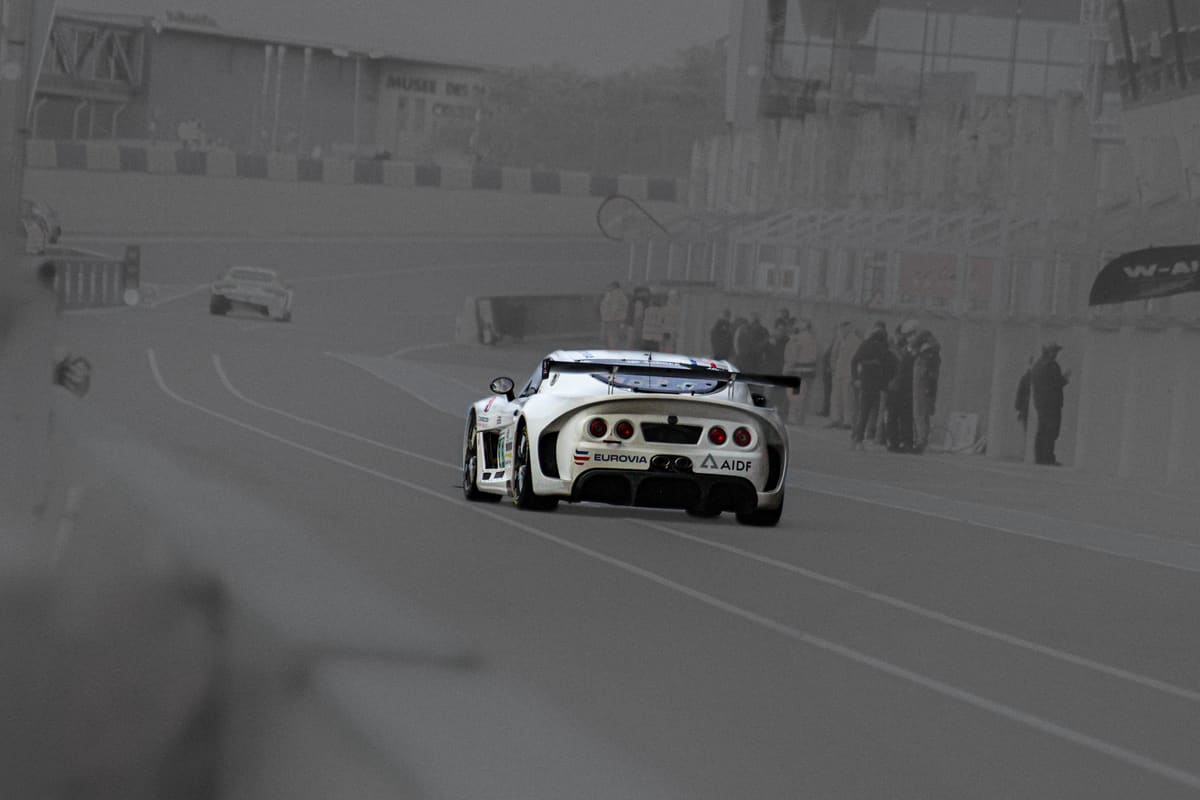 En piste — circuit du Mans